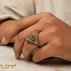 TRIBLE TRAINGLE RING